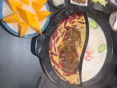 -老酉火锅(阳明古镇店)