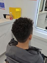 -尤司男士国潮理发馆