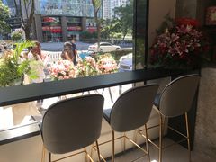 靠窗位-原麦世家(府琛大厦店)