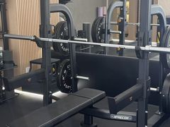 -Z&B Fitness Studio·Gym(前滩L+PLAZA店)