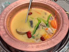 腊排骨土鸡双拼火锅-阿婆情腊排骨火锅·野生菌季(古城旗舰店)