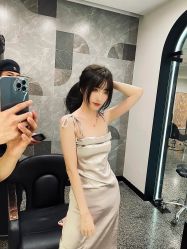 -SWANK SALON