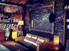 -城墙外BAR