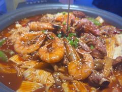 -徐记小怪兽肉蟹煲店(哈西万达金街店)