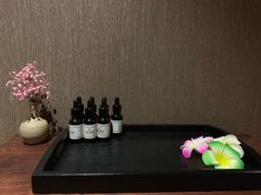 -莱蔻·圣灸堂·推拿艾灸(天山店)