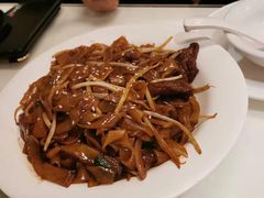 -新大咀港式茶餐厅(宝山万达店)
