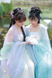 -一揽芳华汉服旗袍体验馆(拙政园店)