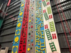 -极限PLAY运动娱乐新世界·团建派对潮玩休闲馆·室内蹦极高空游乐园