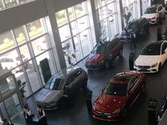 -奔驰上海利星(七宝店)
