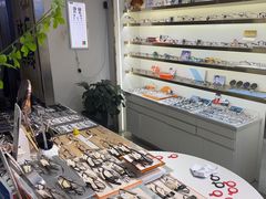 -视野联行眼镜蔡司·依视路官方授权店(顺城店)
