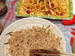 -肥肥虾庄·金牌油焖大虾(杨园滨江时代walk店)
