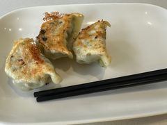 香煎鲜肉韭菜饺-芬芳甜品(东风西路店)