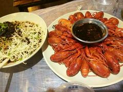 -巴厘龙虾·榜首油焖大虾(音乐学院·沿江酒馆店)