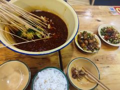 -拈签一笑黄牛肉辣卤串串