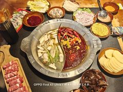 -重庆故事姊妹老火锅(财经学院店)