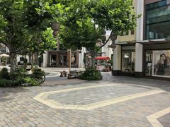 -比斯特上海购物村精品奥特莱斯