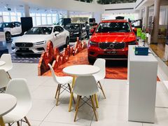 -杭州中沃沃尔沃4S店(滨江区店)