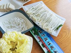 -额尔敦传统涮.冰煮羊火锅(乌兰察布体育场店)