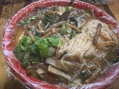 -胡仕光陵水酸粉