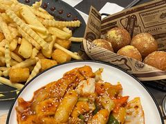 鱼饼炒年糕-博姆炸鸡精品餐厅(常发广场店)