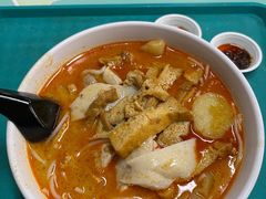 -亚王咖喱鸡米粉面
