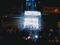 -Bánh Mì Huynh Hoa