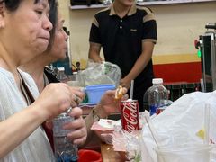 -Bánh Mì Huynh Hoa