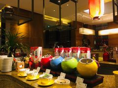 -华邑酒店·鲜艳全日自助餐厅