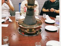 -楼外楼大刀肉传统火锅居(幸福街店)