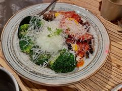 西兰苔温泉蛋白豆泥-幸邻食堂
