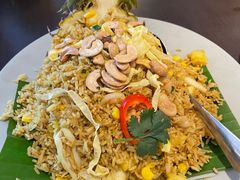 -大头虾越式风味餐厅(光明广场店)