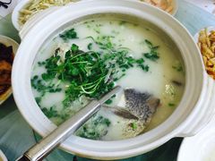 -天乐农家鱼头王(天目湖店)