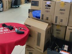 -颐高数码广场(邯郸路店)