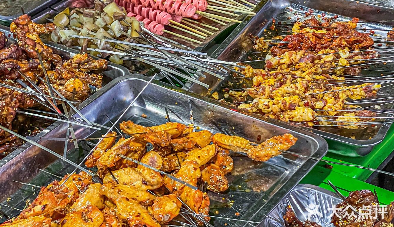 老板❗不要钱的辣子多多滴给哈❗🌶️⎮老古家烧烤🥩