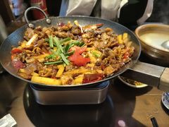 -富正毅三下锅·湘西韵味(天门山索道店)