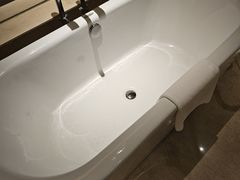 -上海佘山世茂艾美酒店