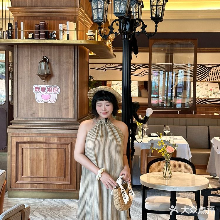 哈尔滨📍来这家餐厅过生日 可太高级啦~