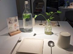 -春树下·树屋花房西餐厅(罍街AS1980店)