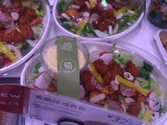 香脆炸鸡色拉-巴黎贝甜(大宁国际商业广场店)
