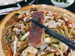-老来福·非遗酸汤兔(凯旋路店)