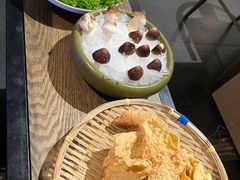 -尚尚仙·酸汤猪手·猪肚鸡火锅(华联万柳购物中心店)