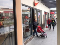 -NIKE上海青浦优选体验店