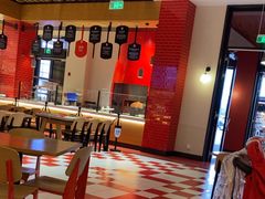 -城市大道红炉披萨烘焙坊