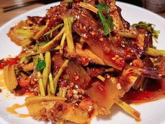 -半步颠小酒馆(繁花中心)