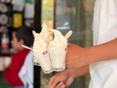 -古老冰山特色冰淇淋店(艾提尕尔店)