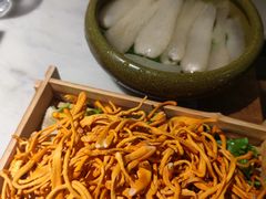 -尚尚仙·酸汤猪手·猪肚鸡火锅(华联万柳购物中心店)