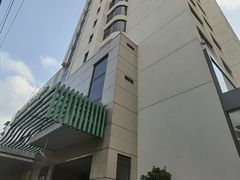 -上海虹桥君丽假日酒店(娄山关路地铁站店)