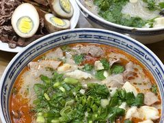 -天发芽·何记葫芦头泡馍·传统小吃(报恩寺街店)