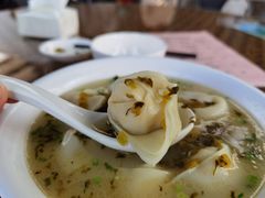 黄鱼馄饨-洪大妈·黄鱼面(金山嘴渔村店)
