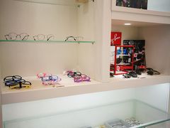 -明月眼镜(三坝店)